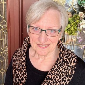 Meet your Posher, Teresa